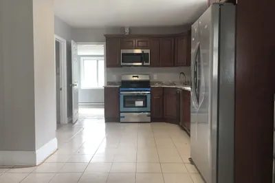 93 Walnut St #1