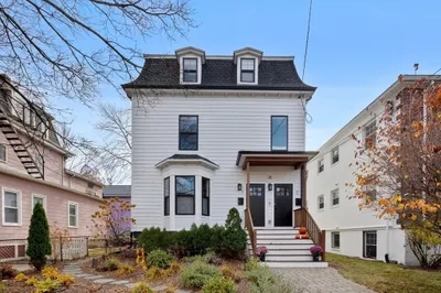 38 Chester St #1
