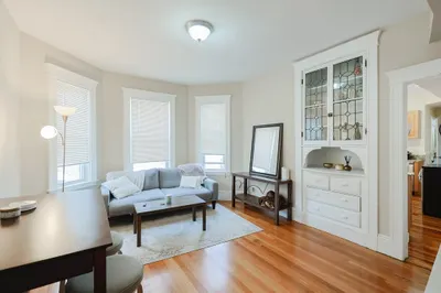 39 Chester St #3