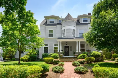 173 Main Street 1