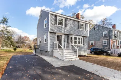 9 Robken Rd 1