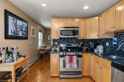 295 River St #3R 1