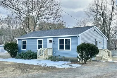 100 Fairview St E 1