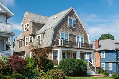 59 Bradwood St #1