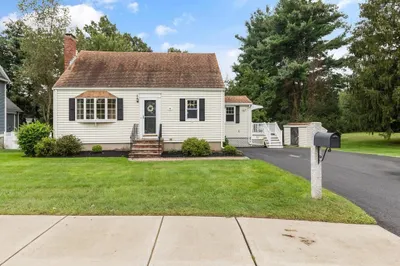 95 Bedford St 1