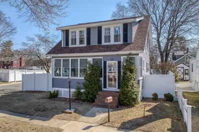 22 Glendale Ave 1