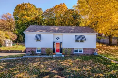 43 Hillside Road 1