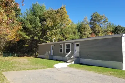 51 Monson Turnpike #1067 1