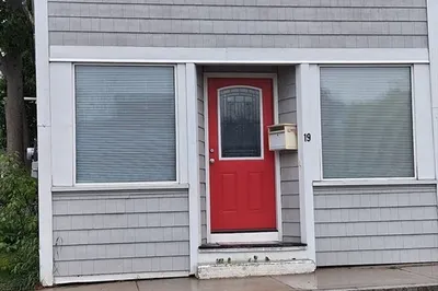 19 School St