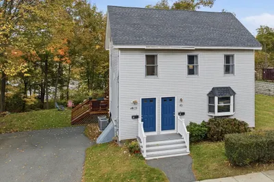 43 HoBart St #B 1