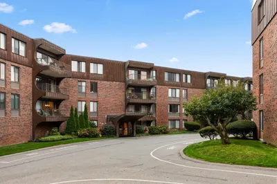 1008 Paradise Road #2J 1