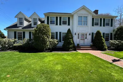 12 Gordon Ln 1