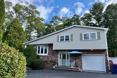 380 Gifford Rd 1
