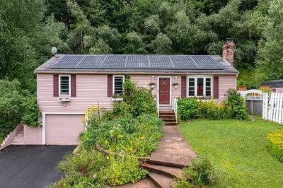 56 Fernwood Dr