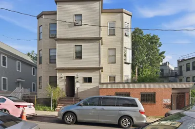 38-38a Browning Ave 1