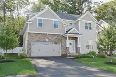 33 Boardwalk Dr #33 1