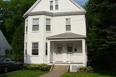 26 Clarendon St #1