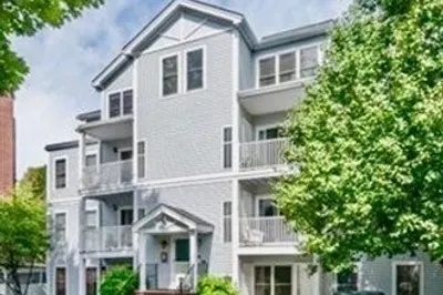 20 Cameron St #102