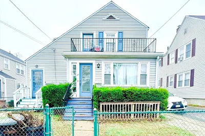 25-27 Lawn Ave 1
