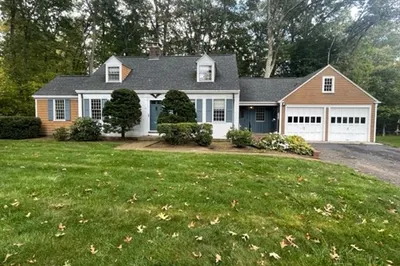 87 Anawan Rd