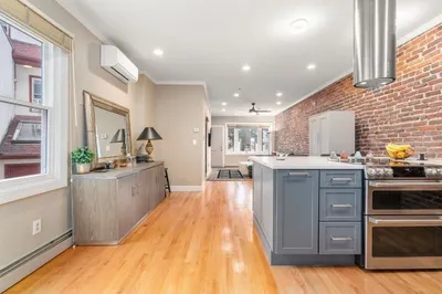 135 SutherlAnd RoAd #A