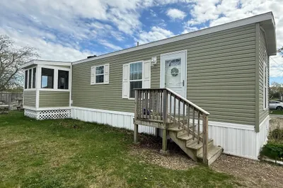 3132 Cranberry Highway #4 1