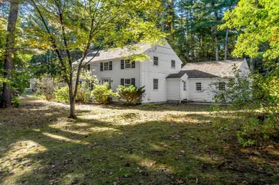 60 Lantern Ln 1