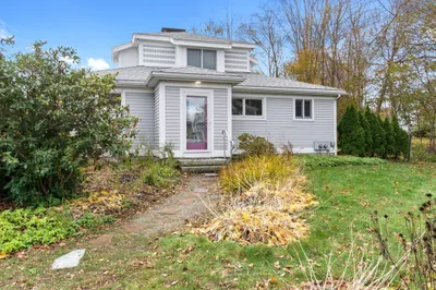 15 BRomfield CouRt #R