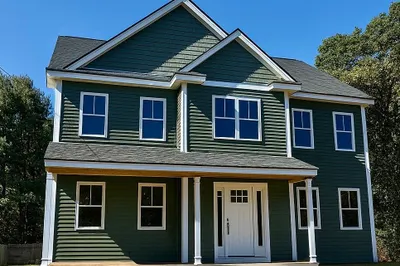 4 Strand Street 1