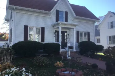 22 Maple St