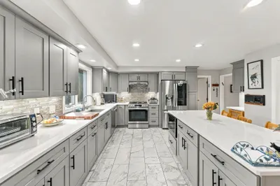 48 Hickory Dr 1