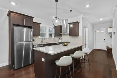 200-202 Elliot St #1
