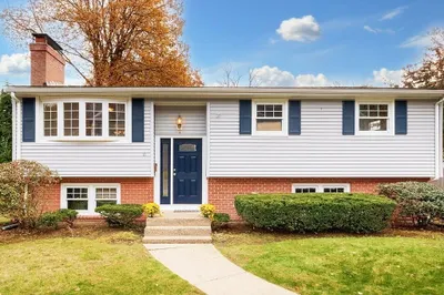 11 Arcadia Ave