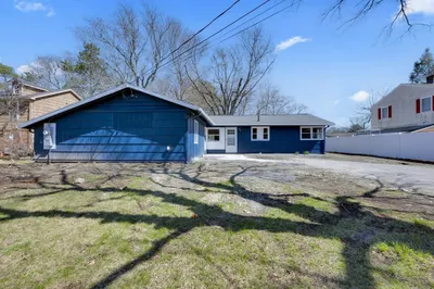 109 Hastings St 1