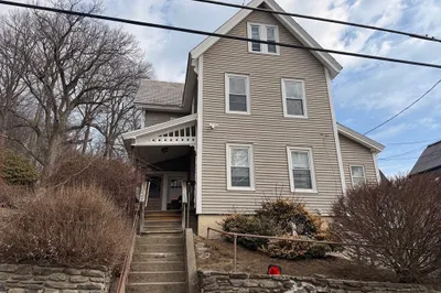 71 Arlington St 1