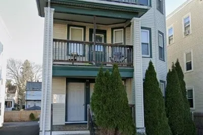 34 Wentworth St #1
