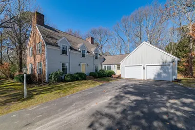 6 Great Hills Dr 1