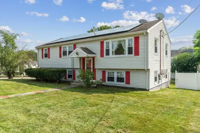 70 Mablin Ave 1
