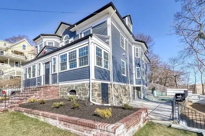 7 Hillside Ave #3 1