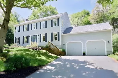 10 Windemere Way 1