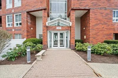 160 Burkhall St #311 1
