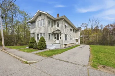 17 Upland Ave