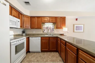 24 Greenleaves Drive #413 1