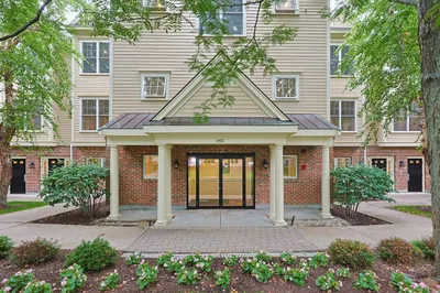 142 Bigelow Street #304