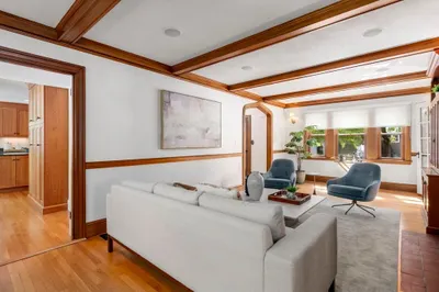 38 Lawrence Lane 1