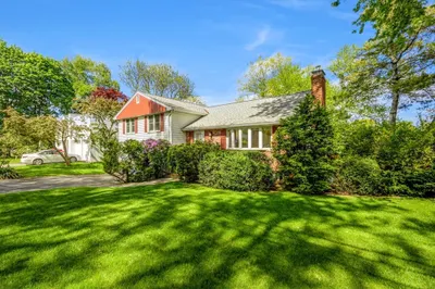 57 Spy Pond Ln 1