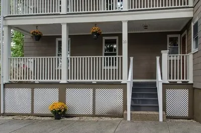 10 Pratt St #1 1