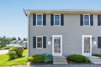 51 Olde Colonial Dr #1