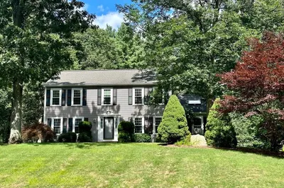 8 Bush Pond Road 1