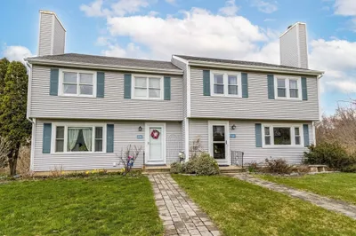 57 StaFFord St #F